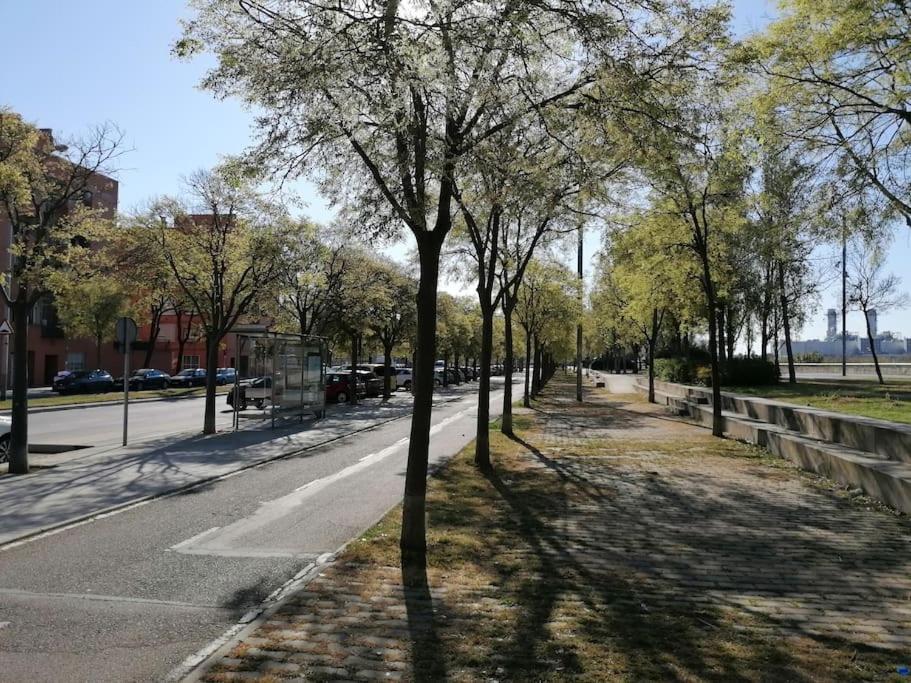 Piso Pl 2B, 20Min Plaza Cataluna Сан-Адріа-де-Бесос Екстер'єр фото