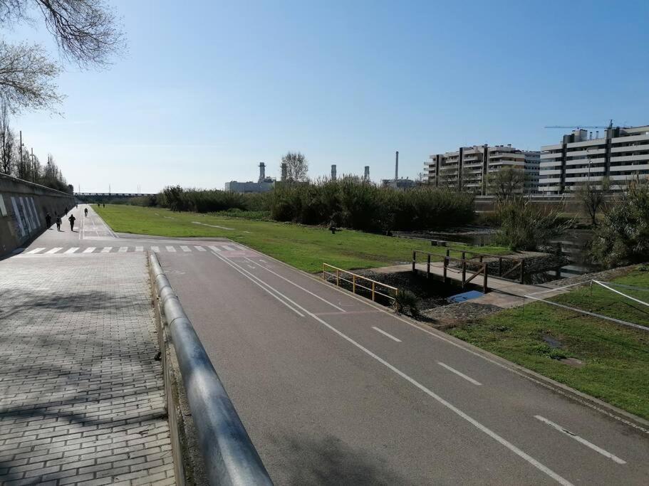 Piso Pl 2B, 20Min Plaza Cataluna Сан-Адріа-де-Бесос Екстер'єр фото